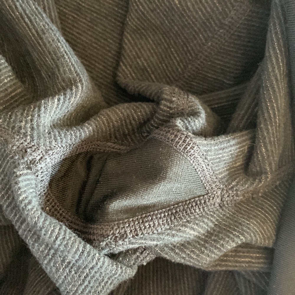 Lululemon Capri leggings - Picture 12 of 16